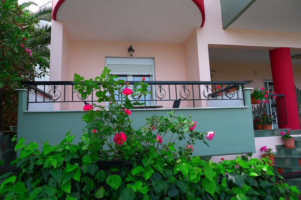 Apartmán George & Sia'S House Neos Marmaras Pokoj fotografie